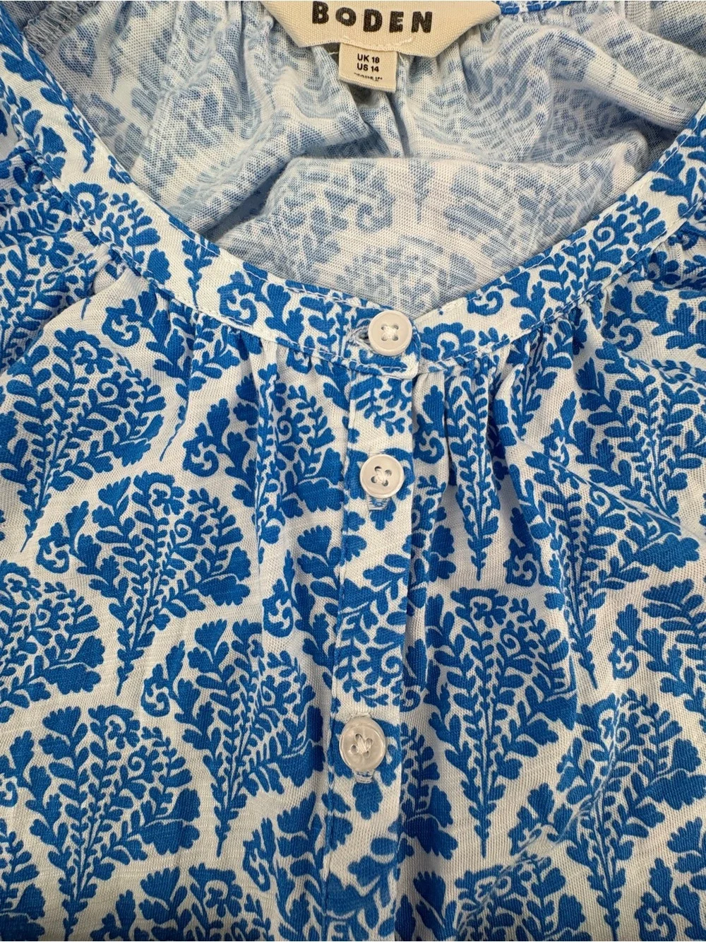 Boden Women’s Blue White Floral Print Henley Top US 14 UK 18 Cotton Blouse